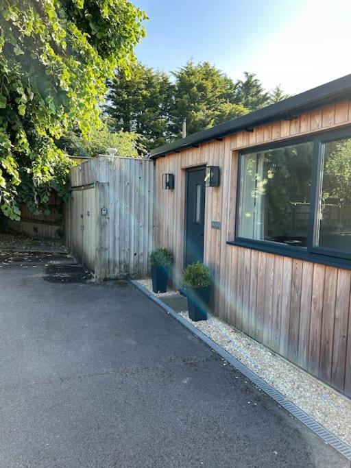 Larks Leaze Lodge, Steeple Ashton, Wiltshire โทรว์บริดจ์ ภายนอก รูปภาพ
