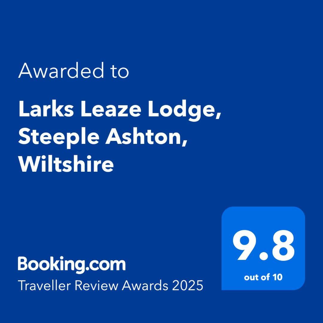 Larks Leaze Lodge, Steeple Ashton, Wiltshire โทรว์บริดจ์ ภายนอก รูปภาพ